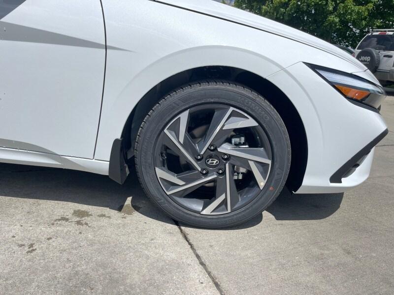 new 2025 Hyundai Elantra car, priced at $25,909