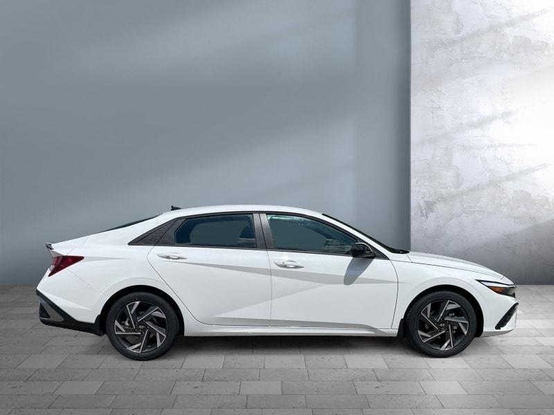 new 2025 Hyundai Elantra car, priced at $25,909