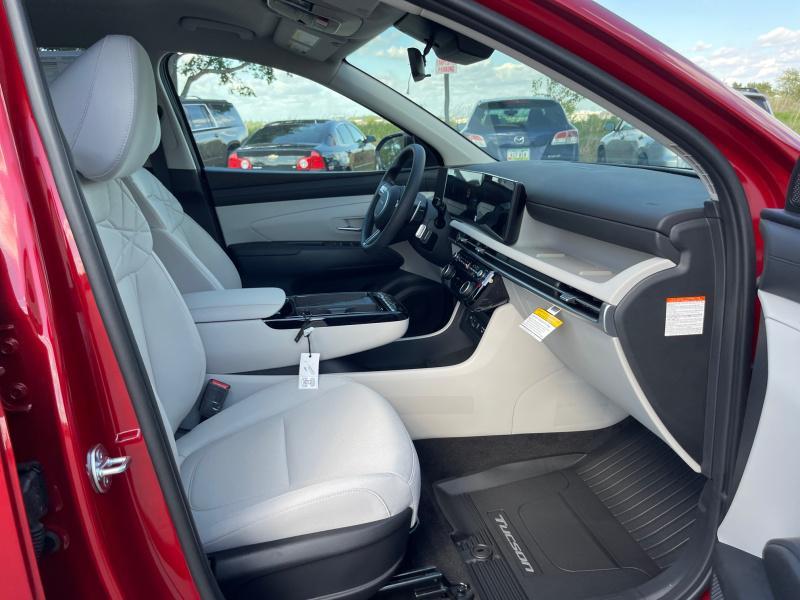 new 2025 Hyundai TUCSON Hybrid car, priced at $34,819