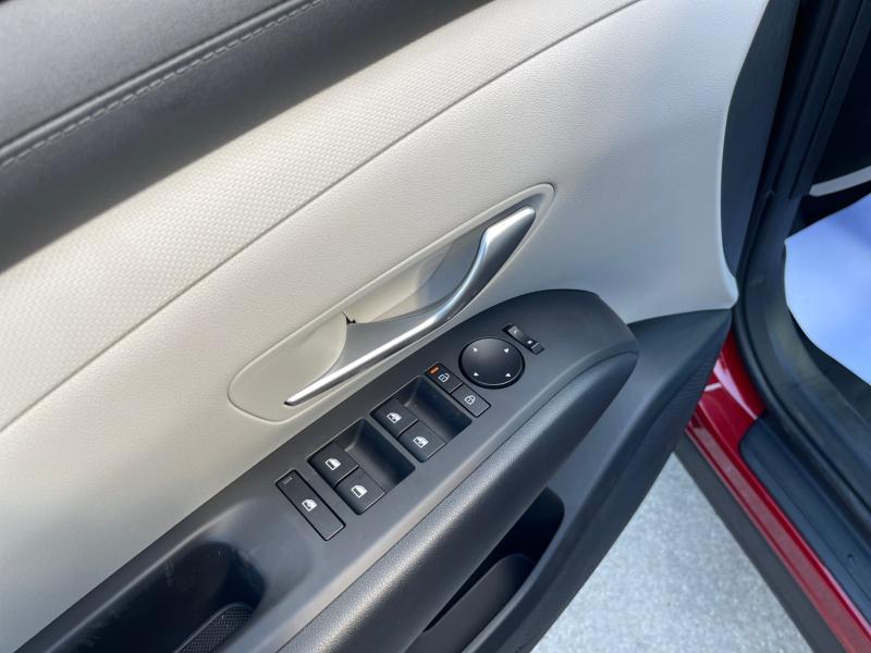 new 2025 Hyundai TUCSON Hybrid car, priced at $34,819