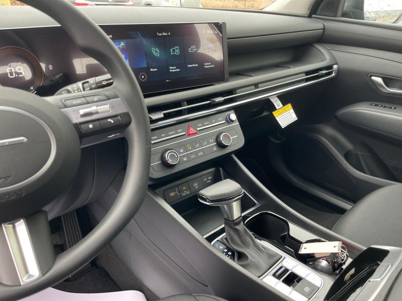 new 2025 Hyundai Tucson car, priced at $28,999