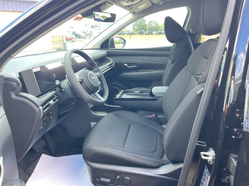 new 2025 Hyundai TUCSON Hybrid car, priced at $33,914