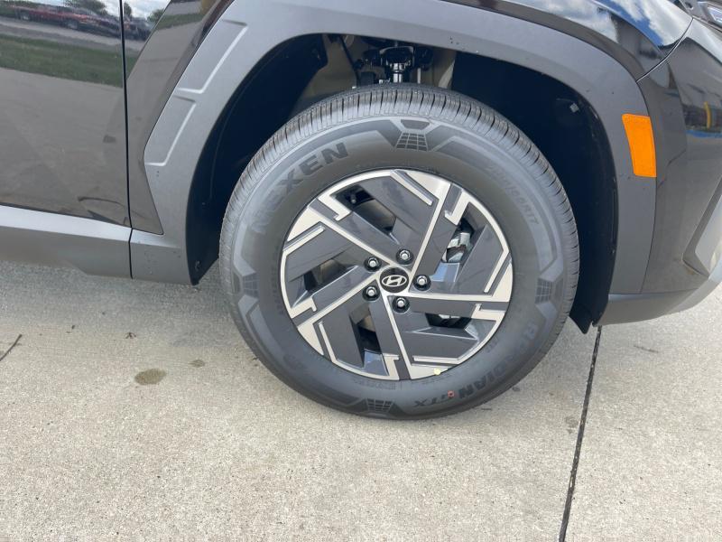 new 2025 Hyundai TUCSON Hybrid car, priced at $33,914