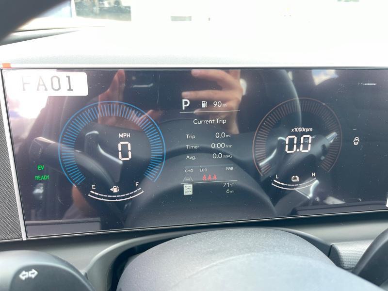 new 2025 Hyundai TUCSON Hybrid car, priced at $33,914