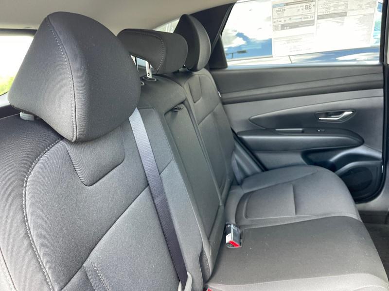 new 2025 Hyundai TUCSON Hybrid car, priced at $33,914