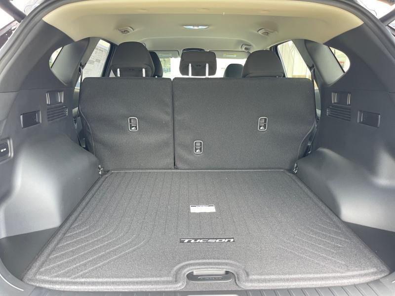 new 2025 Hyundai TUCSON Hybrid car, priced at $33,914