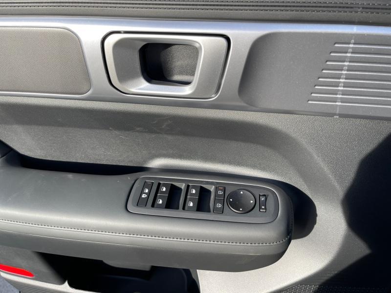 new 2025 Hyundai Santa Fe car, priced at $36,999