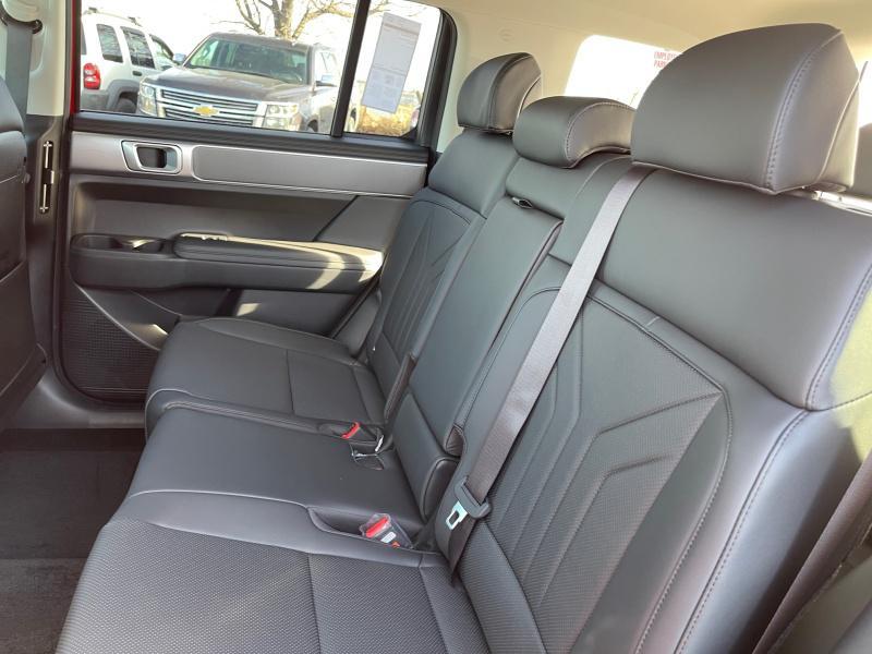 new 2025 Hyundai Santa Fe car, priced at $36,999