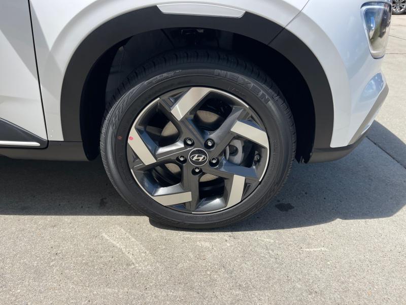 new 2025 Hyundai Venue car, priced at $25,294