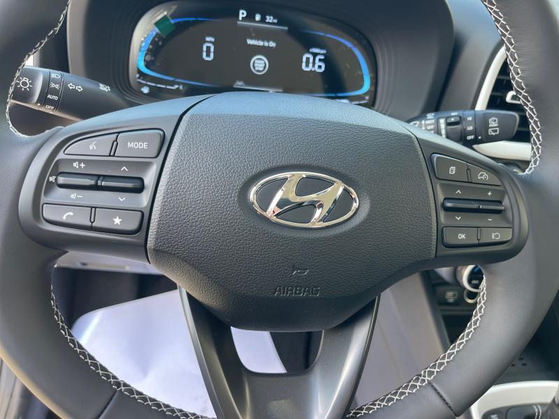 new 2025 Hyundai Venue car, priced at $25,294