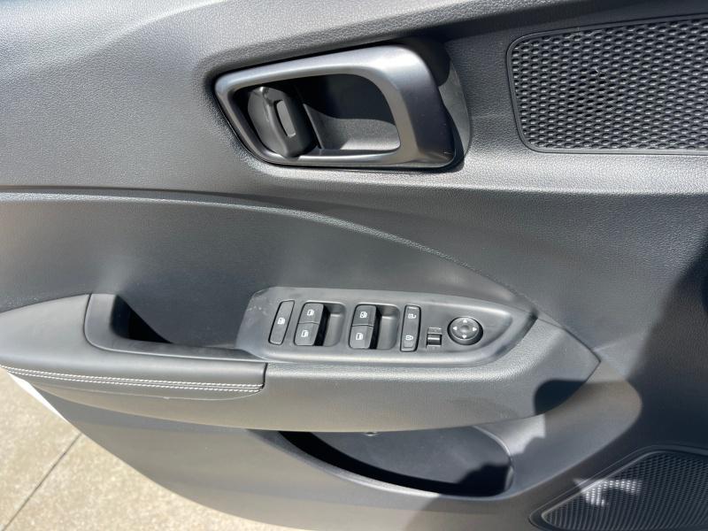 new 2025 Hyundai Venue car, priced at $25,294