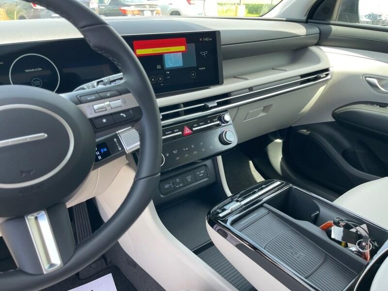 new 2025 Hyundai TUCSON Hybrid car, priced at $38,959