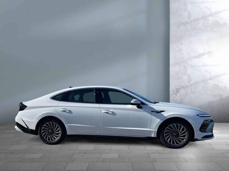 new 2025 Hyundai Sonata Hybrid car, priced at $33,794