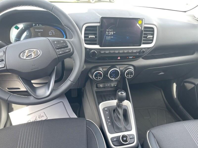 new 2025 Hyundai Venue car, priced at $26,039