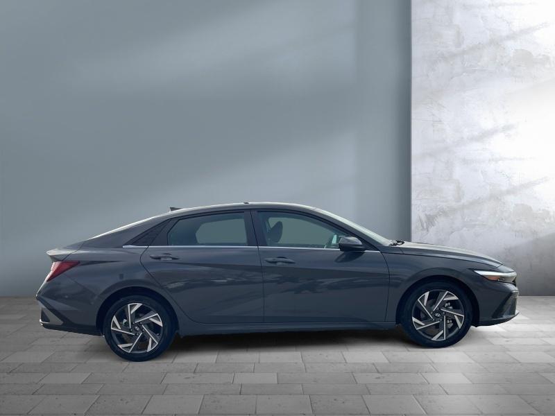 new 2025 Hyundai Elantra car, priced at $26,644