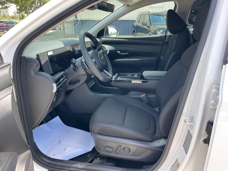 new 2025 Hyundai TUCSON Hybrid car, priced at $34,714