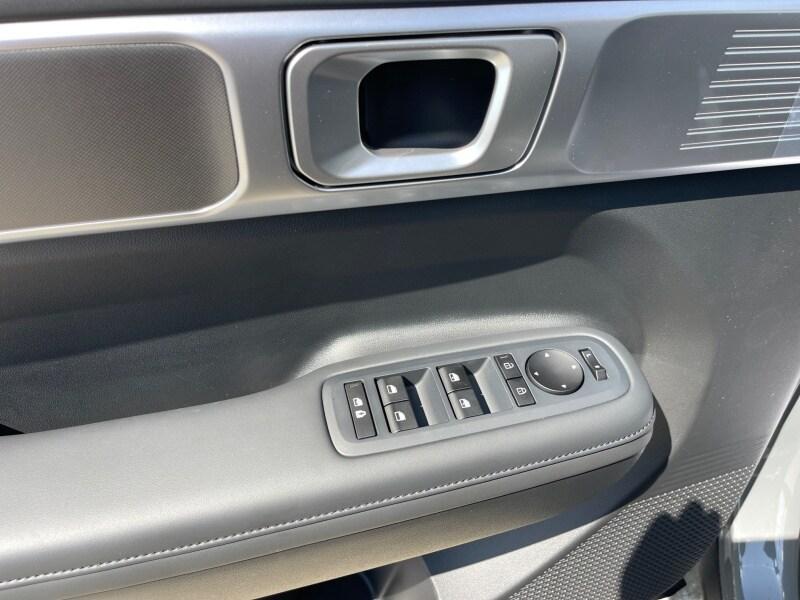 new 2025 Hyundai SANTA FE HEV car, priced at $42,244
