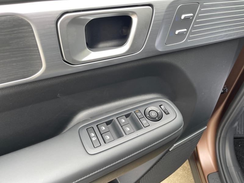 new 2025 Hyundai Santa Fe car, priced at $48,163