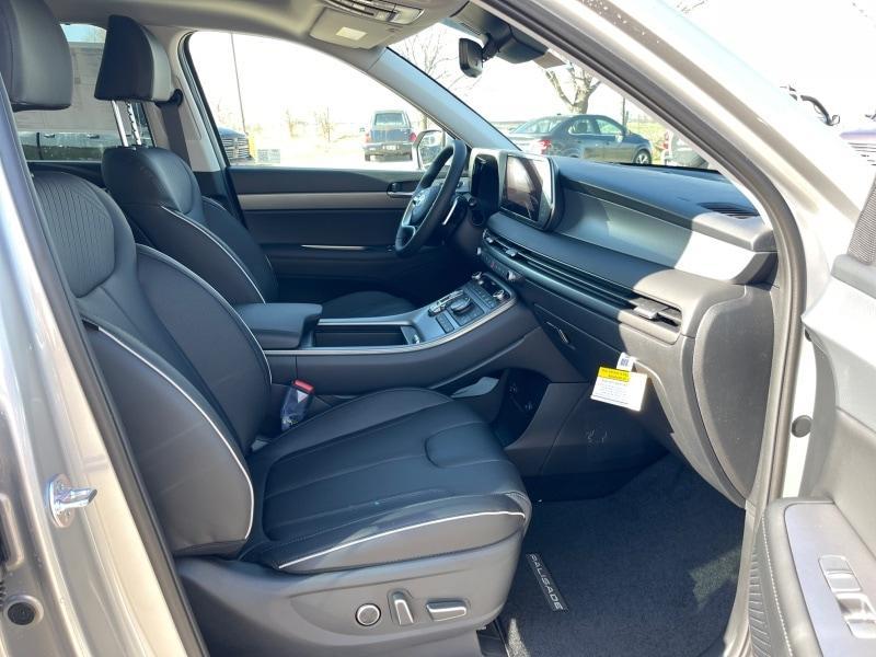 new 2025 Hyundai Palisade car, priced at $47,713