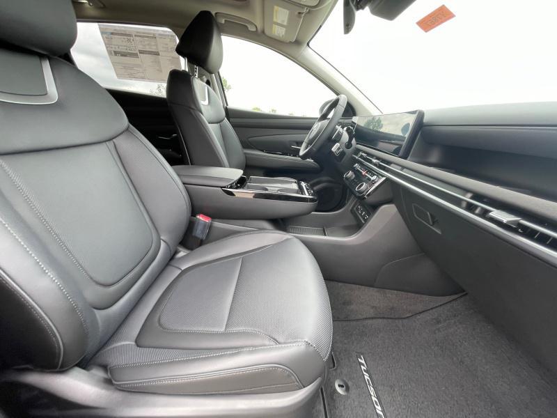 new 2025 Hyundai TUCSON Hybrid car, priced at $42,499