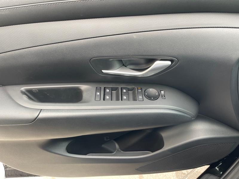 new 2025 Hyundai TUCSON Hybrid car, priced at $34,214