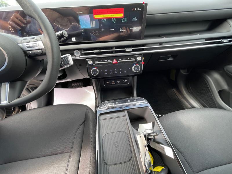 new 2025 Hyundai TUCSON Hybrid car, priced at $34,214