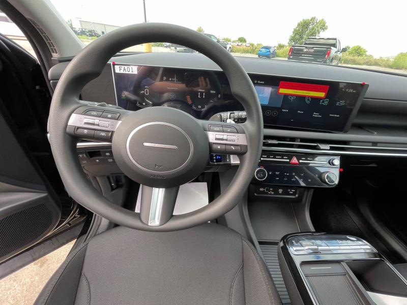 new 2025 Hyundai TUCSON Hybrid car, priced at $34,214