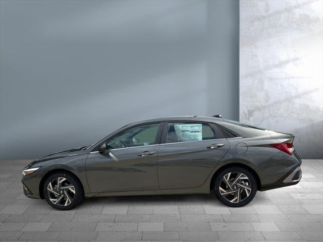 new 2024 Hyundai Elantra car, priced at $26,884