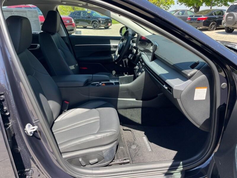 new 2025 Hyundai Sonata Hybrid car, priced at $39,859