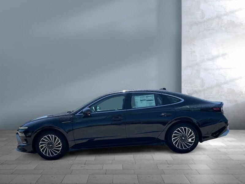 new 2025 Hyundai Sonata Hybrid car, priced at $39,859