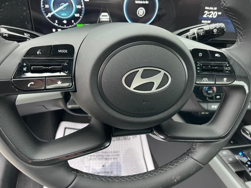 new 2025 Hyundai Elantra HEV car, priced at $31,954