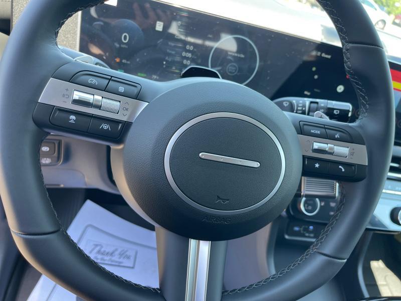 new 2025 Hyundai TUCSON Hybrid car, priced at $37,194