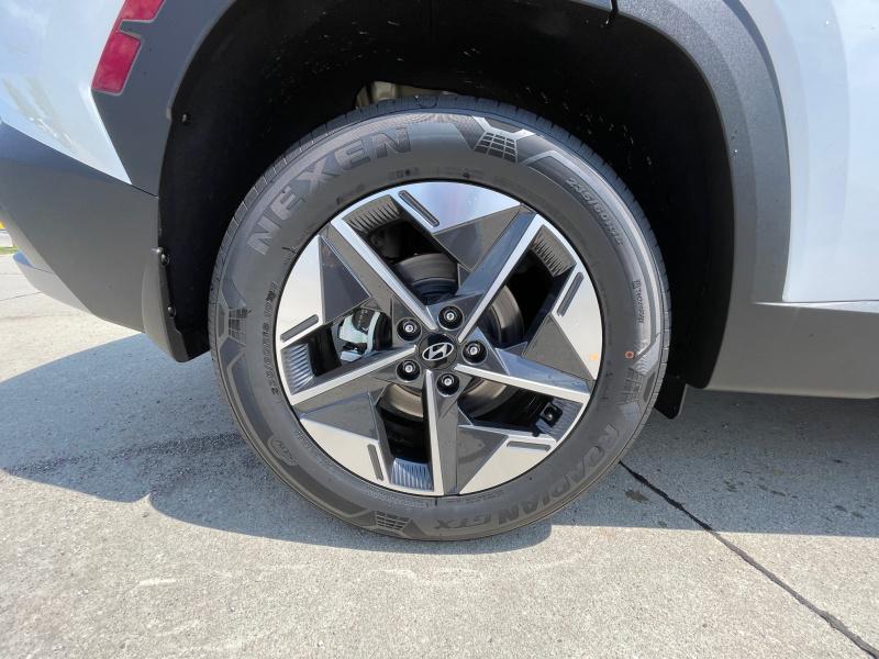 new 2025 Hyundai TUCSON Hybrid car, priced at $37,694