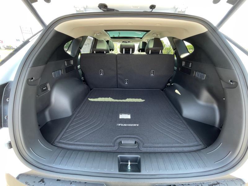 new 2025 Hyundai TUCSON Hybrid car, priced at $37,694