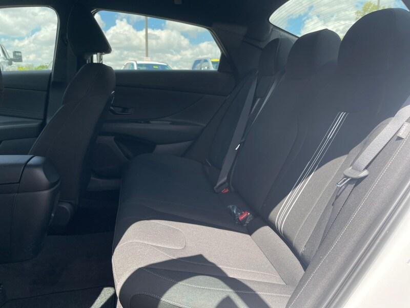 new 2025 Hyundai Elantra car, priced at $25,909