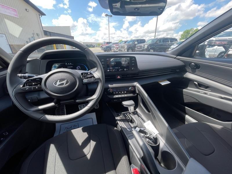new 2025 Hyundai Elantra car, priced at $23,659
