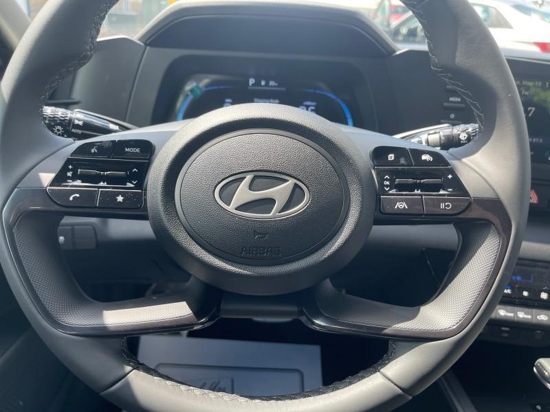 new 2025 Hyundai Elantra car, priced at $23,659