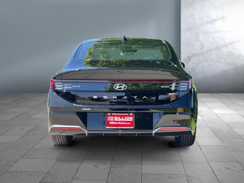 new 2025 Hyundai Sonata Hybrid car, priced at $33,439