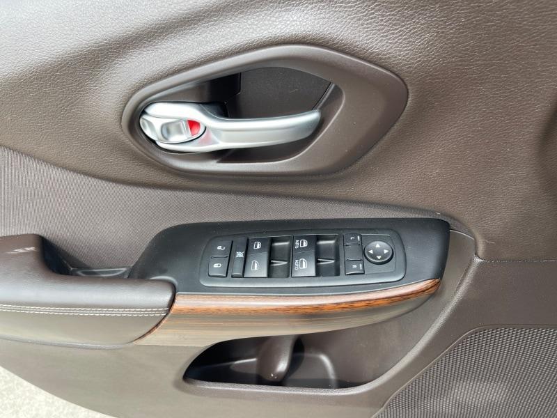 used 2014 Jeep Cherokee car, priced at $9,970