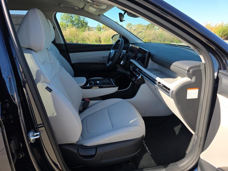 new 2026 Hyundai TUCSON Hybrid car, priced at $36,374