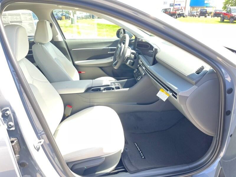 new 2025 Hyundai Sonata car, priced at $33,159