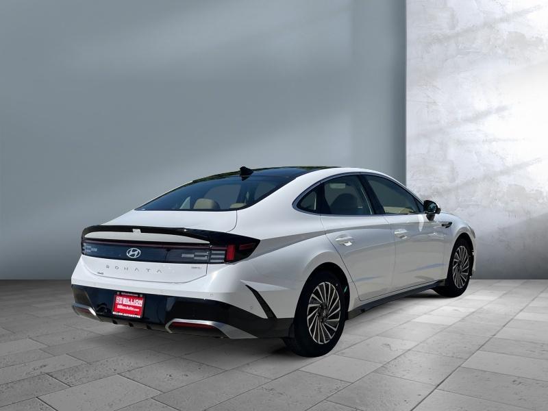 new 2025 Hyundai Sonata Hybrid car, priced at $40,359