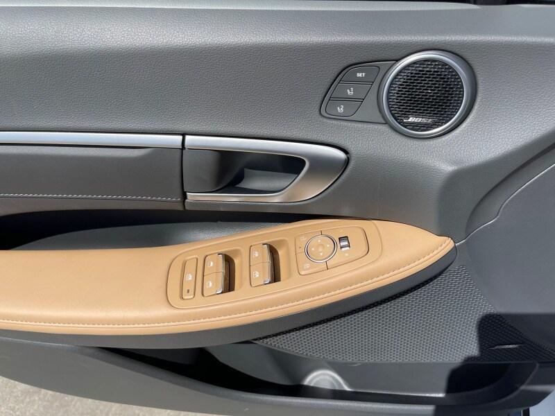 new 2025 Hyundai Sonata Hybrid car, priced at $40,359