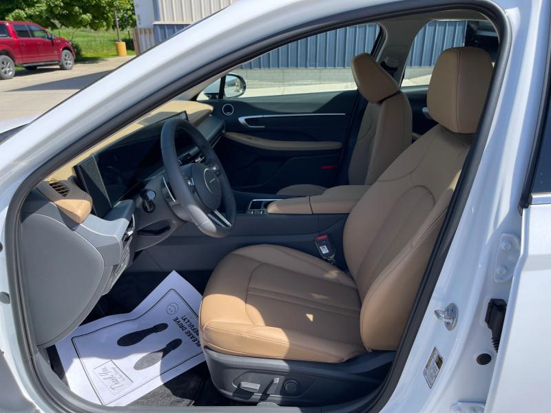 new 2025 Hyundai Sonata Hybrid car, priced at $38,359