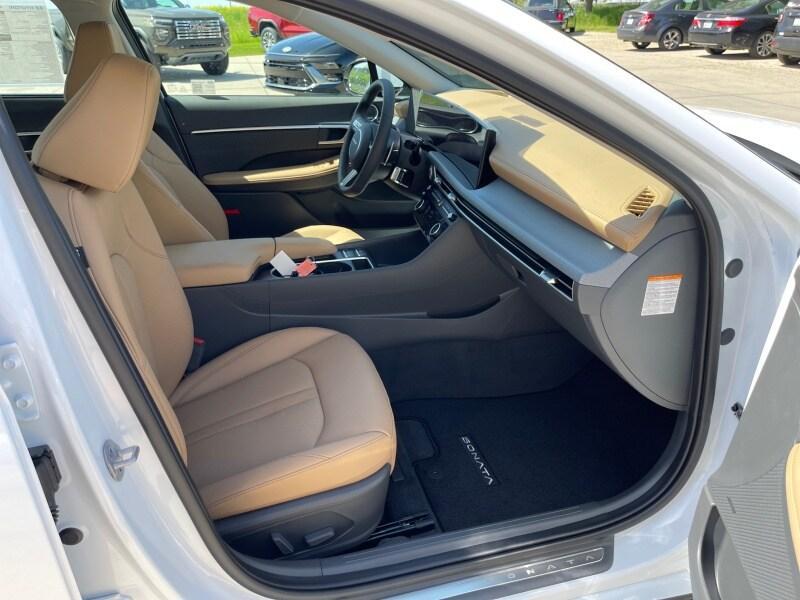 new 2025 Hyundai Sonata Hybrid car, priced at $40,359