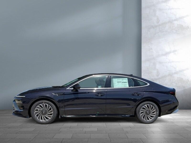 new 2025 Hyundai Sonata Hybrid car, priced at $39,859