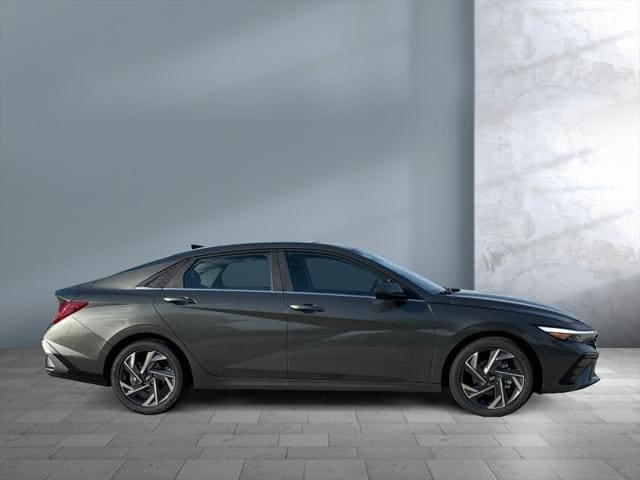 new 2024 Hyundai Elantra car, priced at $26,939