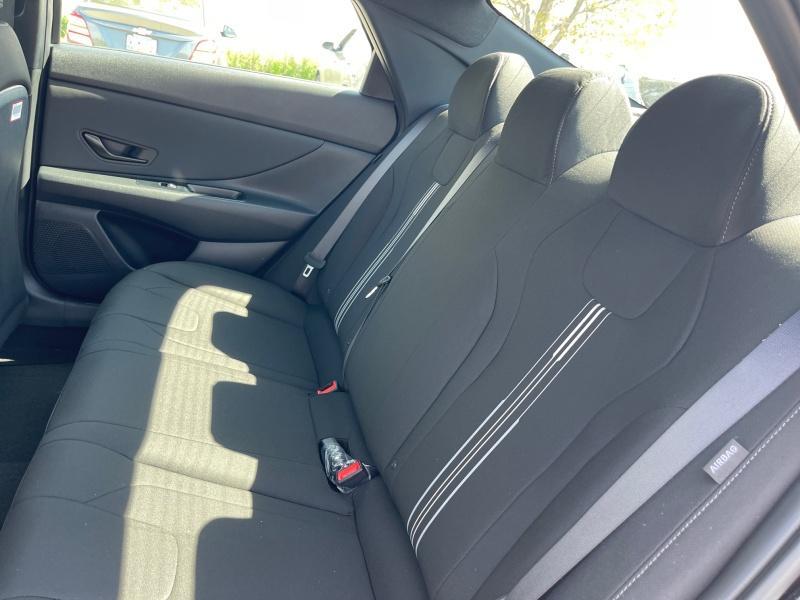 new 2025 Hyundai Elantra car, priced at $25,434