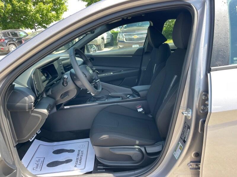 new 2025 Hyundai Elantra car, priced at $25,409