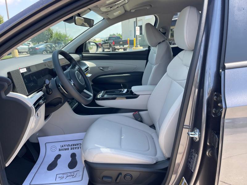 new 2025 Hyundai TUCSON Hybrid car, priced at $34,049